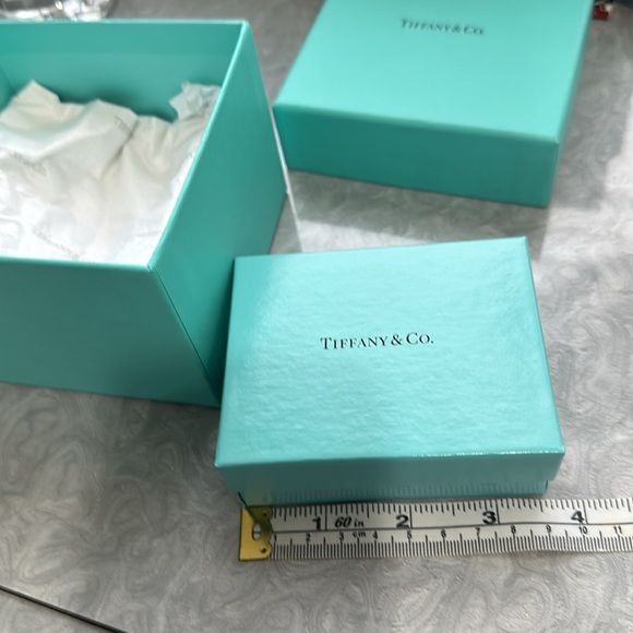 TIFFANY Box - Picture 6 of 7